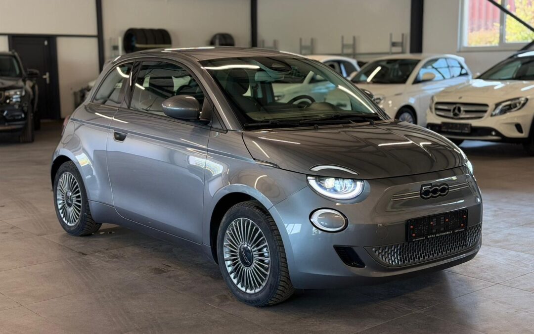 Fiat 500e Icon LED+KAMERA+NAVI+CARPLAY+SPUR.AS+TEMP+