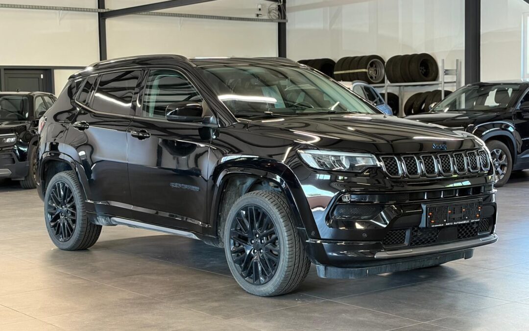 Jeep Compass S PHEV 4WD LED+PANO+ACC+KAM+CARPLAY+AHK