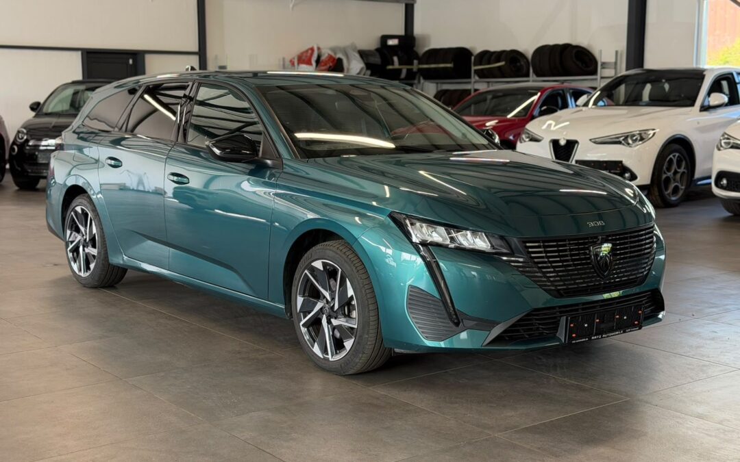 Peugeot 308 Hybrid 136 Allure LED+KAM+WINTER+INDUK.+ACC+