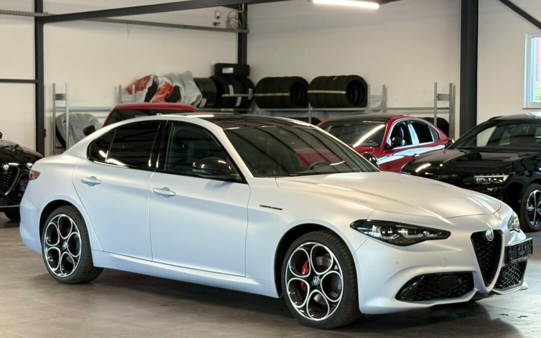 Alfa Romeo Giulia Competizione Q4 MATRIX+PANO+MEMO+KAM+TOTW